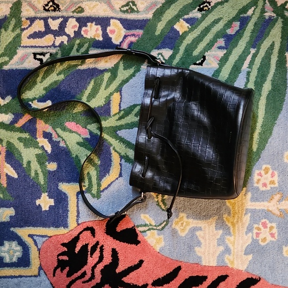 Sezane Farrow Croc Embossed Farrow Bucket Back - Picture 2 of 12